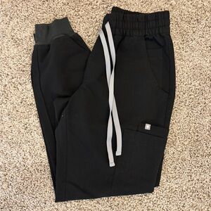 Figs Women's Uman Relaxed Jogger Scrub Pants